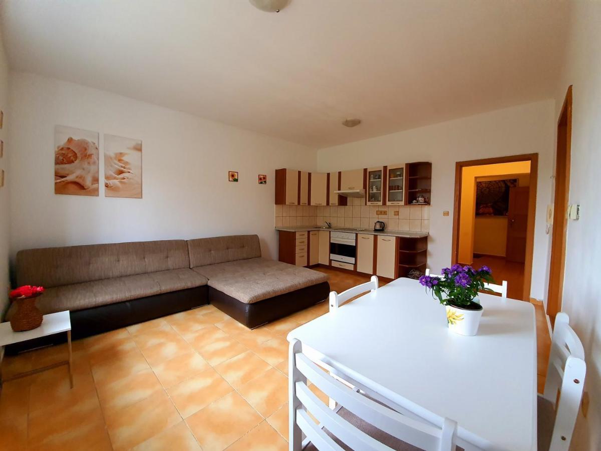 Apartman U Slunecnice Husinetz Kültér fotó